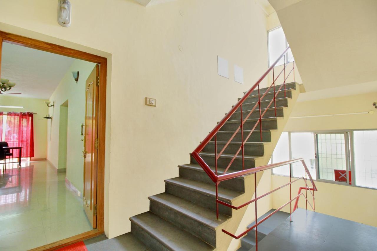 Oyo 3322 Daffodills Medavakkam Hotel 3*
