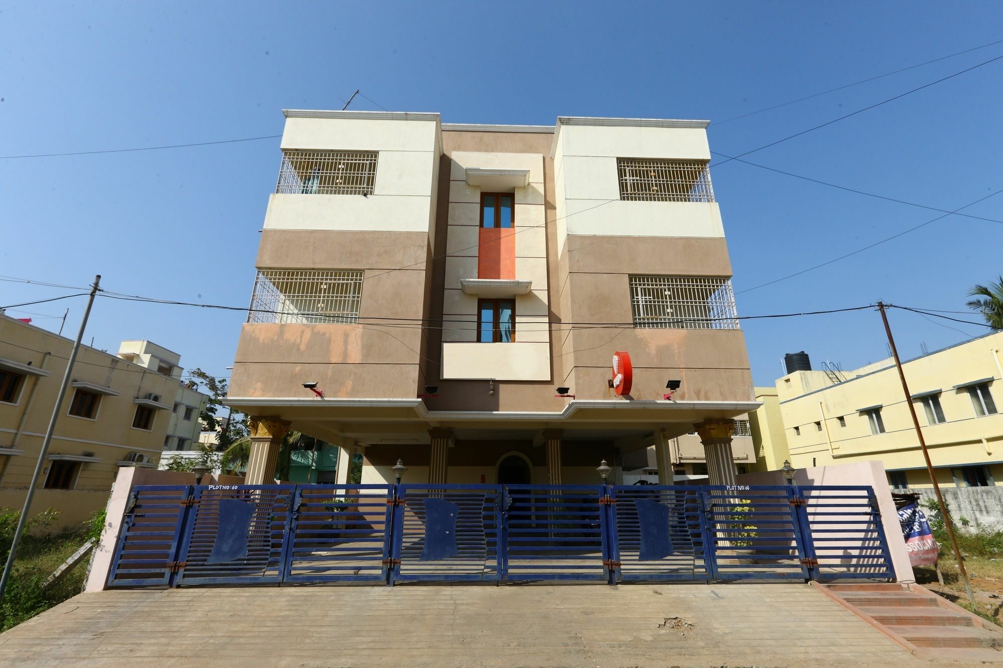 Oyo 3322 Daffodills Medavakkam